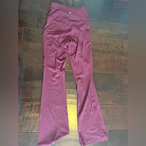 NWOT LULULEMON FLARE LEGGINGS